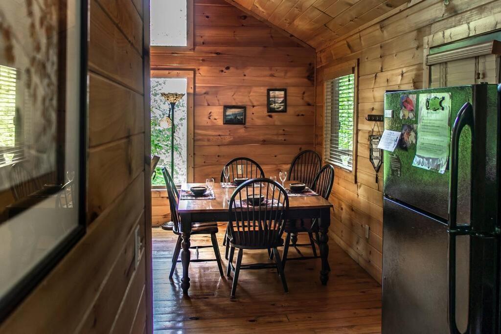 فيلا Holly Tree Hideaway - Semi Secluded Mtn Setting سيفيرفيل المظهر الخارجي الصورة
