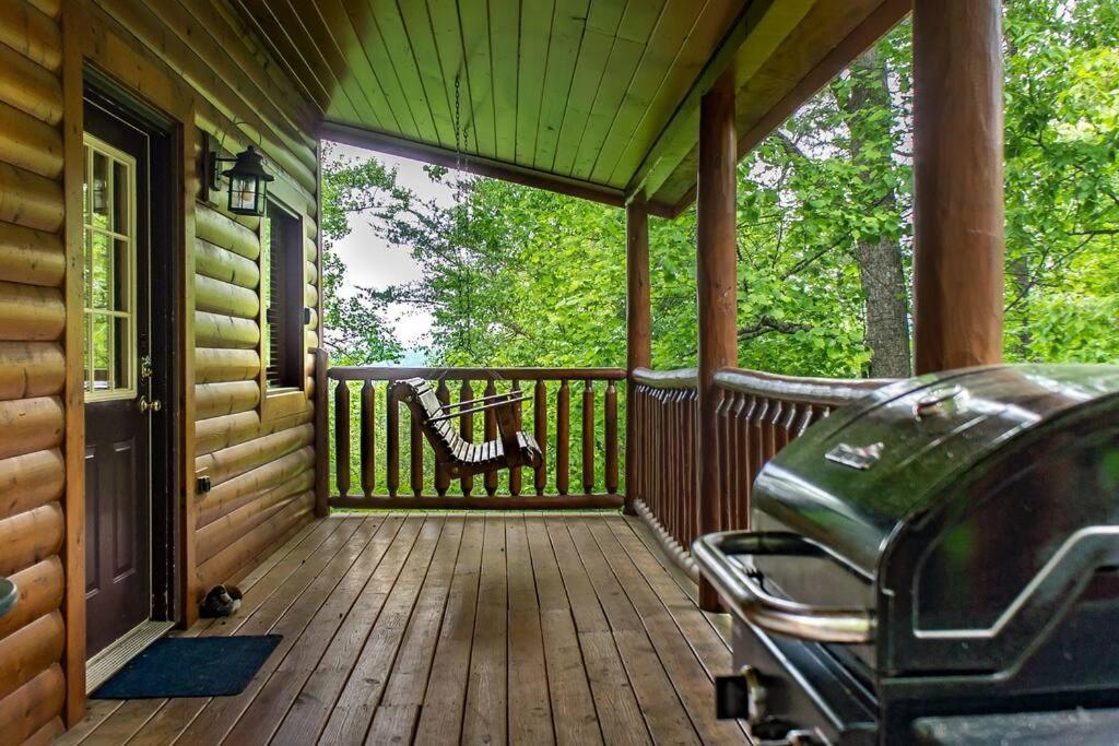 فيلا Holly Tree Hideaway - Semi Secluded Mtn Setting سيفيرفيل المظهر الخارجي الصورة